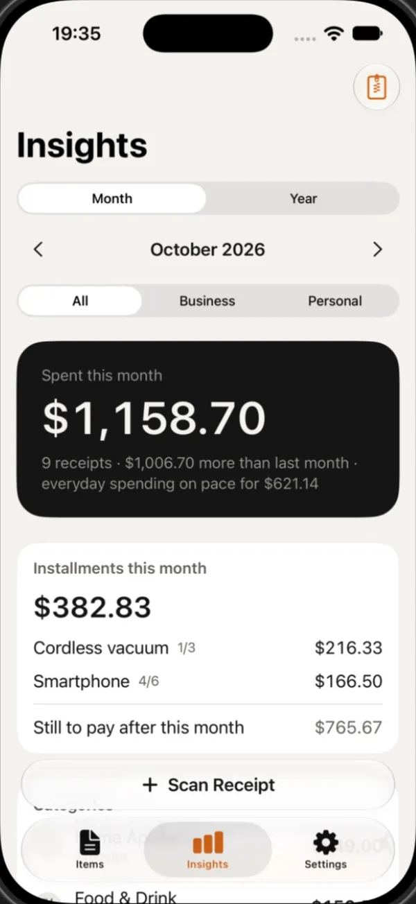 Insights in Keeptly: this month's spending, the comparison with last month and installments.