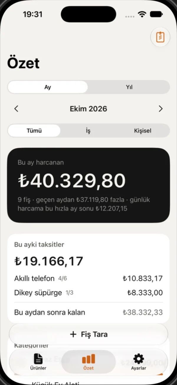Keeptly'de Özet: bu ayki harcama, geçen ayla karşılaştırma ve taksitler.